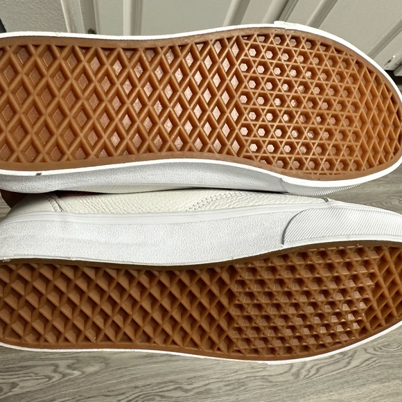 Vans Old Skool Leather Pop Shoes Sneakers 8 M White Red Stripe Laced No Box - Picture 11 of 11